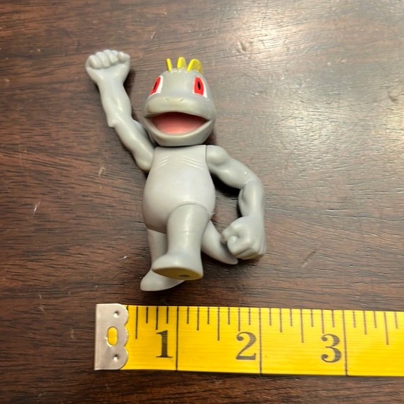 Pokemon MACHOP 3" inch Action Figure 2007 Jakks Pacific Nintendo PVC Toy - Picture 3 of 5